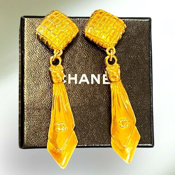 Chanel Vintage Gold Plated Dangle Earrings - Picture 1 of 6